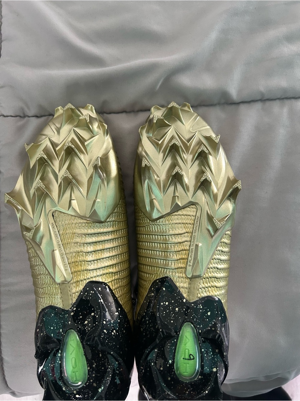 Under Armour Metallic Gold Soccer Cleats with Black Laces - Picture 4 of 4